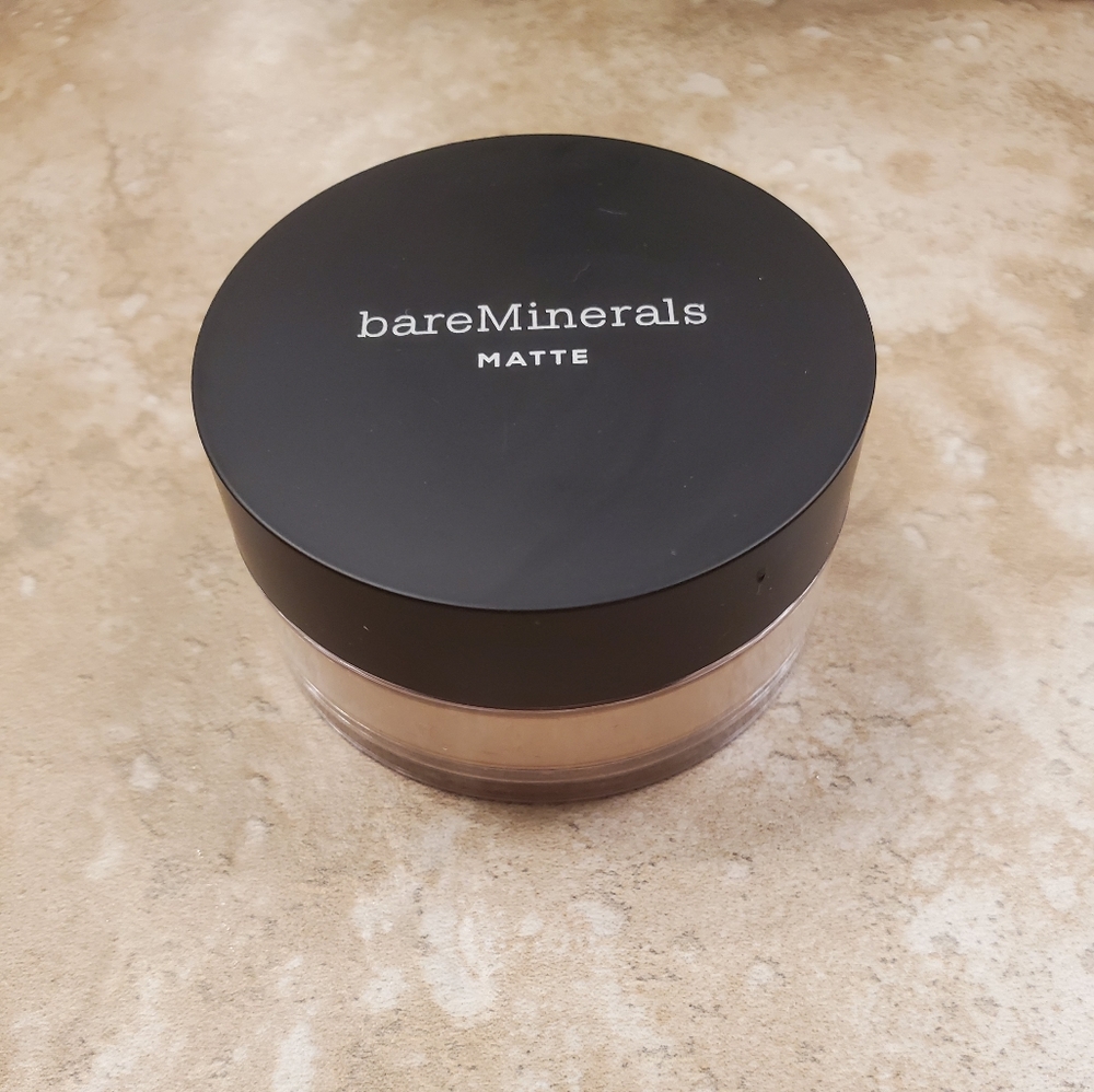 BareMinerals Matte Foundation SPF15 Golden Fair 04